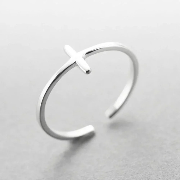 Minimalist 925 Sterling Silver Dainty Sideways Cross Ring - Picture 4 of 4
